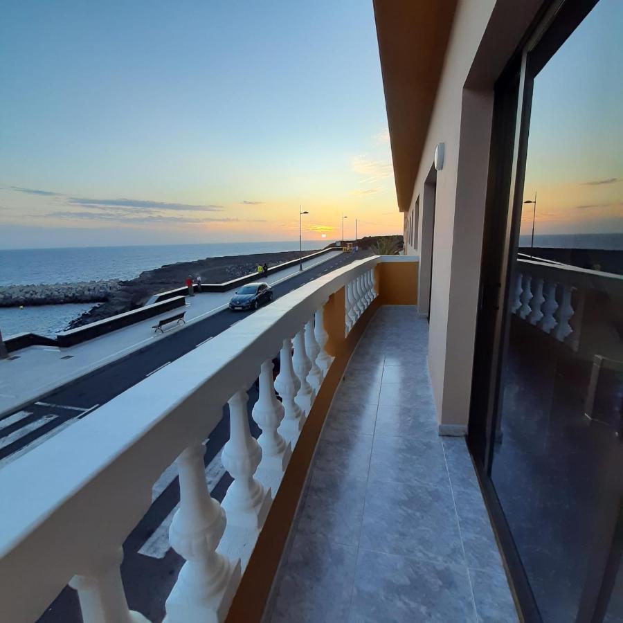 Vv 122 Con Balcon En Primera Linea De Mar La Restinga Buitenkant foto